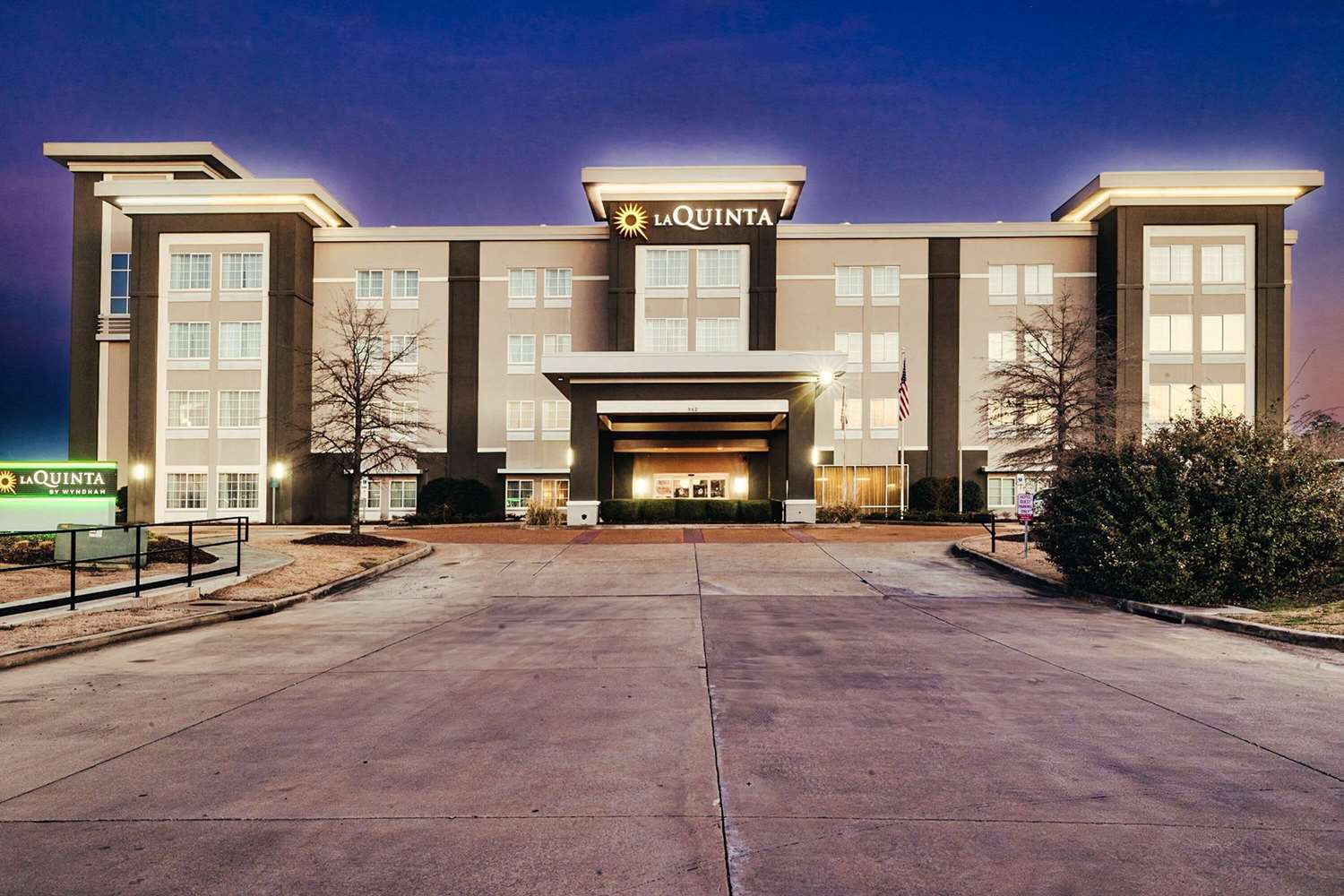 La Quinta Inn & Suites by Wyndham Starkville at MSU 50/53