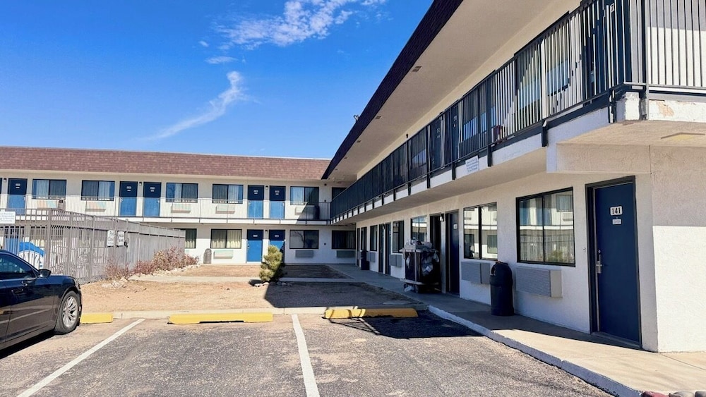 Motel6 Grants, NM 55/68