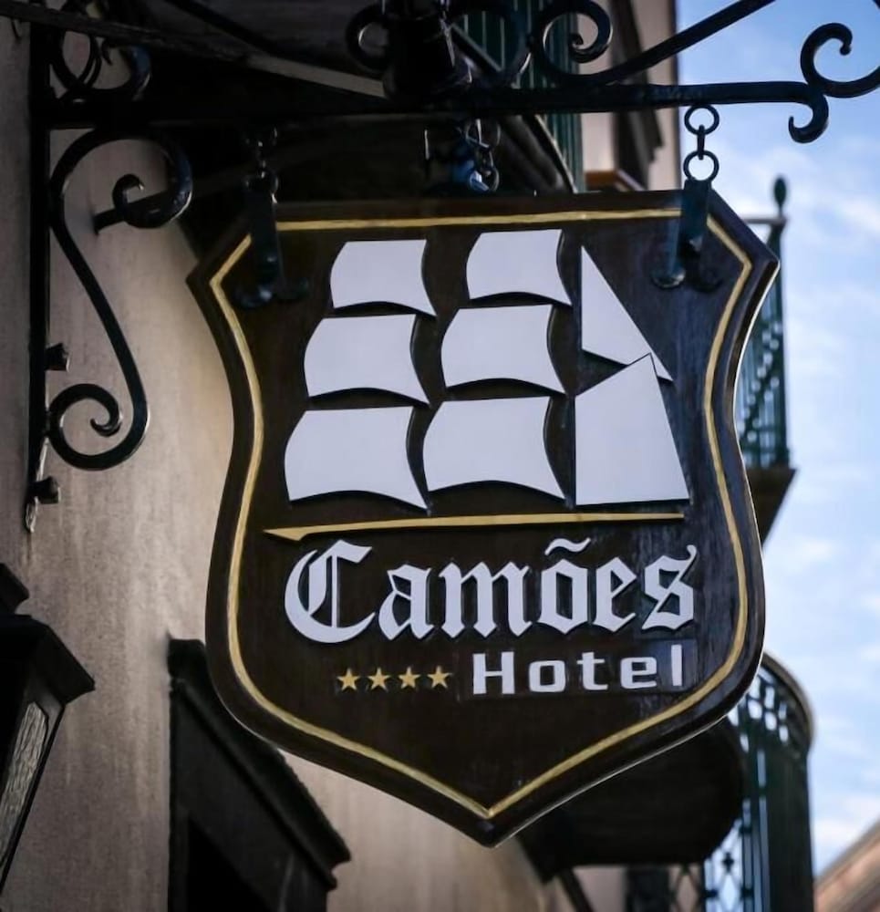 Camoes Hotel 30/48