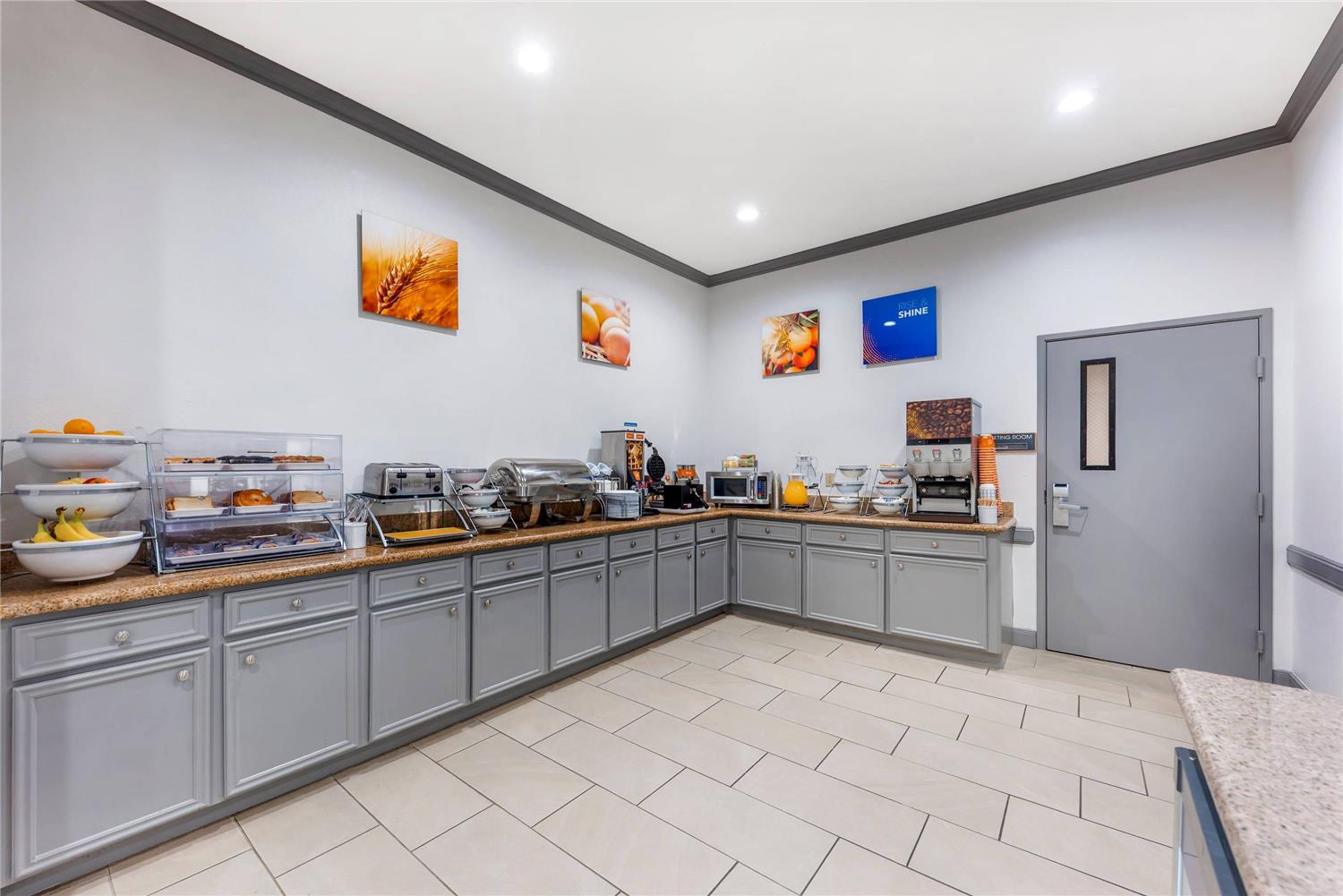Comfort Inn & Suites Schulenburg TX 9/23
