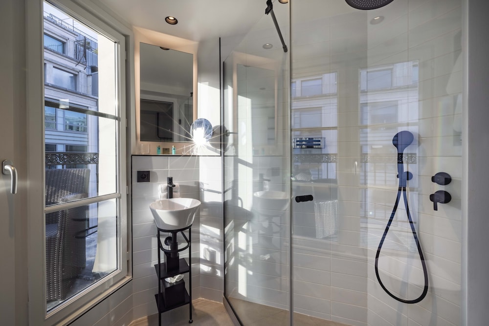 Le 12 Hotel 49/50