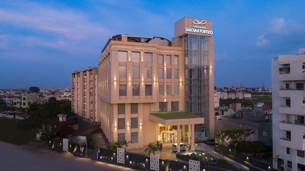Singhania Sarovar Portico 4/35