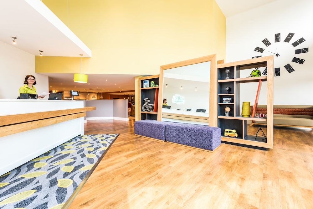 Holiday Inn Lancaster 12/75