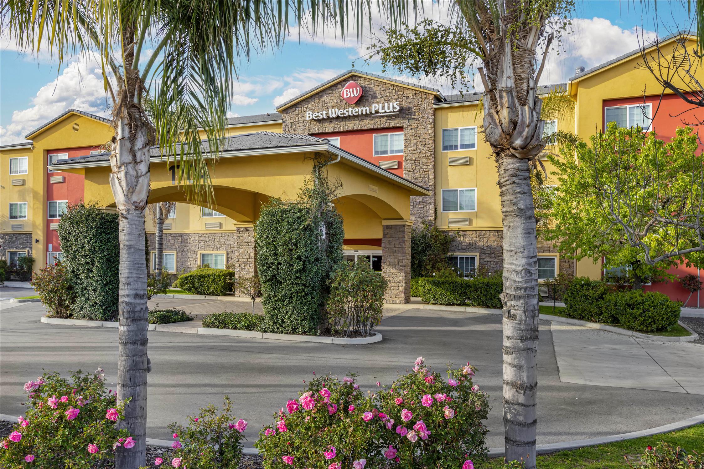 Best Western Plus Wasco Inn & Suites 7/63