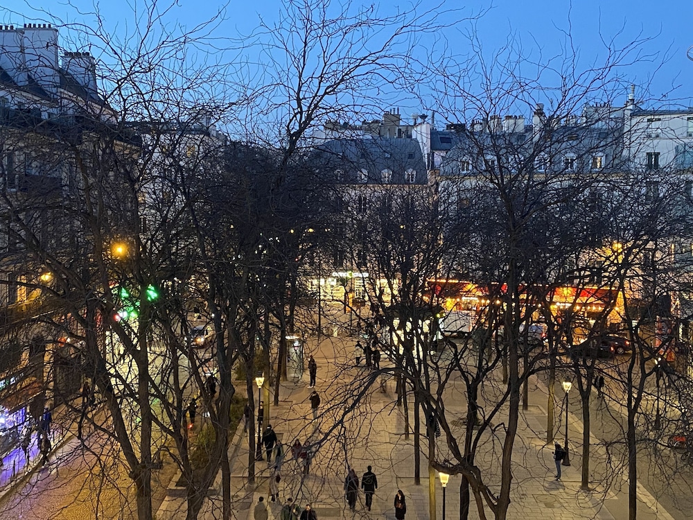 Austins Saint Lazare Hotel 52/61