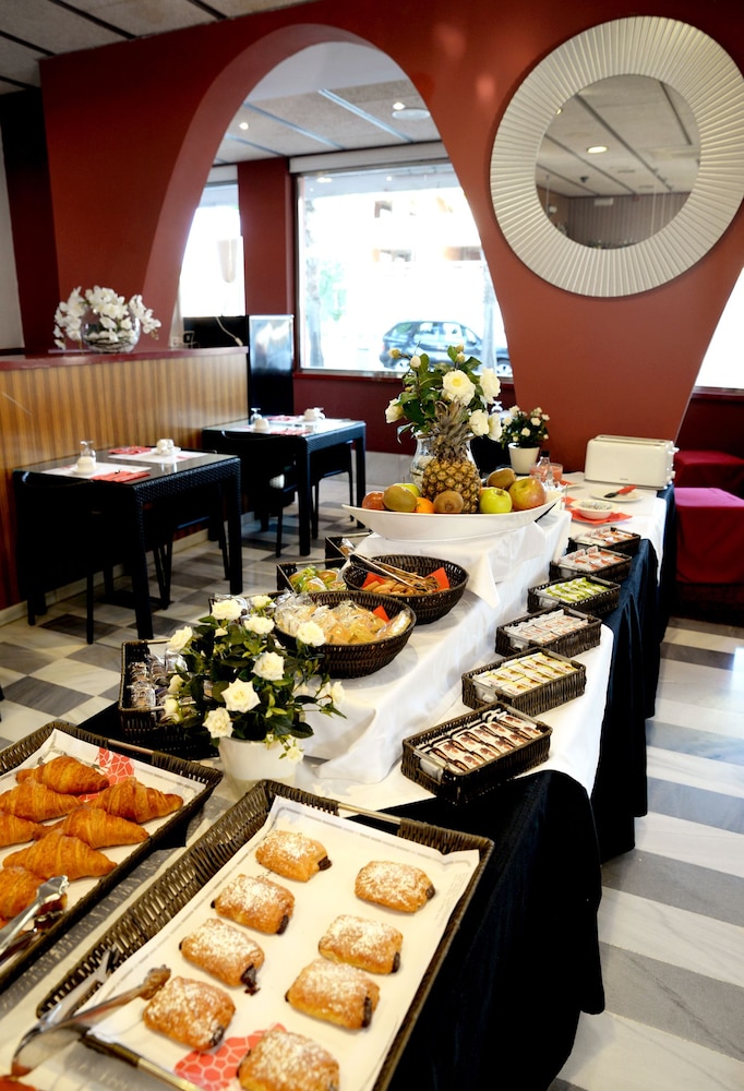 Hotel Pinar del Mar 21/32
