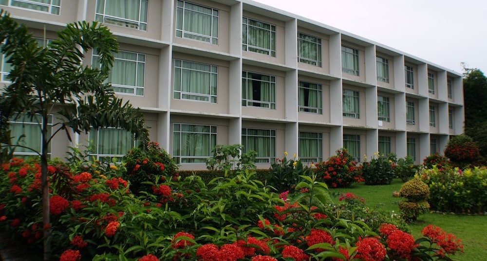 Straits View Hotel 5/33