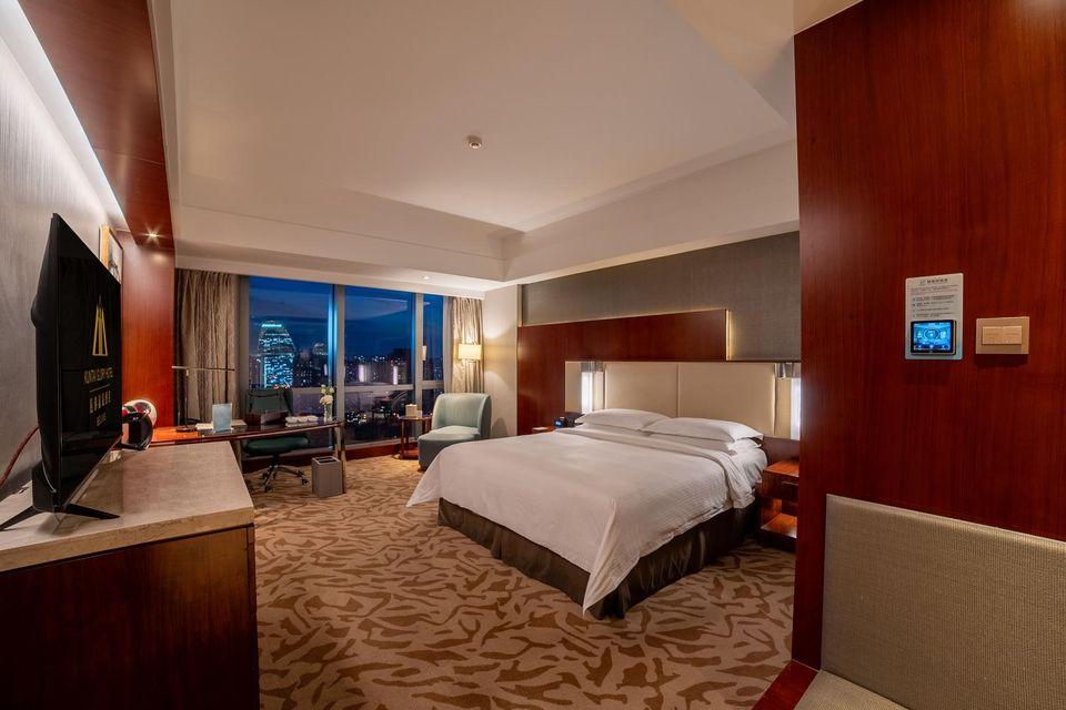 Room, Queen Bed, Hydromassage
