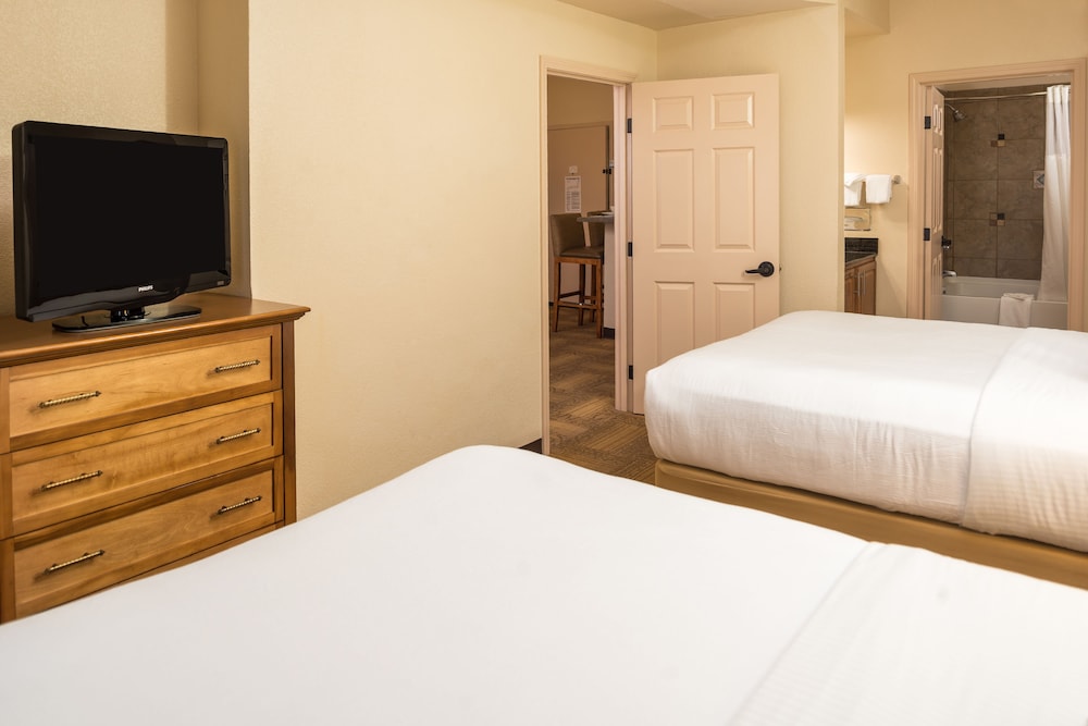 Staybridge Suites Las Cruces 14/72
