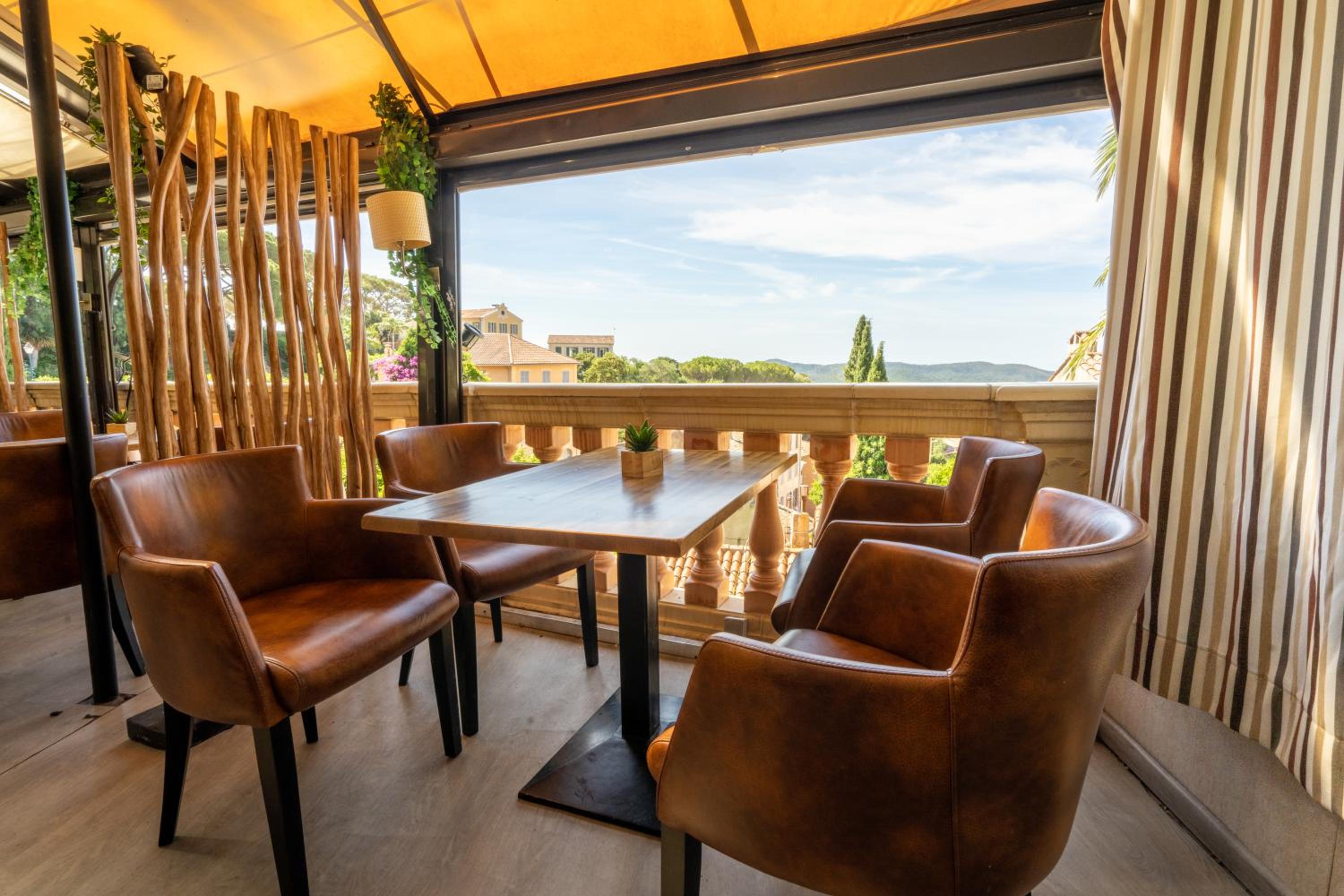 Hotel Restaurant Le Bellevue 6/16