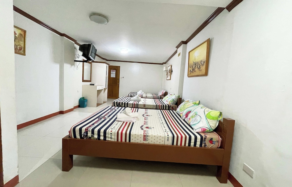 Sea Jewel Beach Resort 27/58