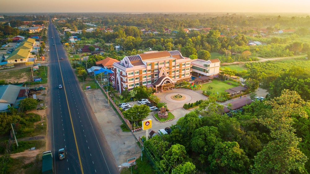 Phanomrung Puri Boutique Hotels And Resorts 72/76