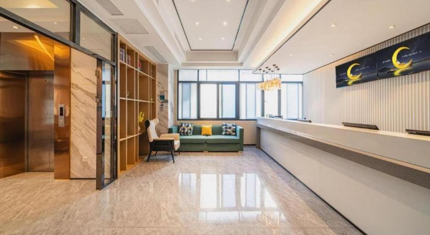 City Comfort Inn (Guangzhou Tiyu West Road Metro Station) 37/48
