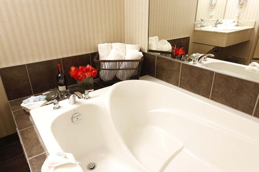 Pomeroy Inn Suites Hotel Dawson Creek 62/63