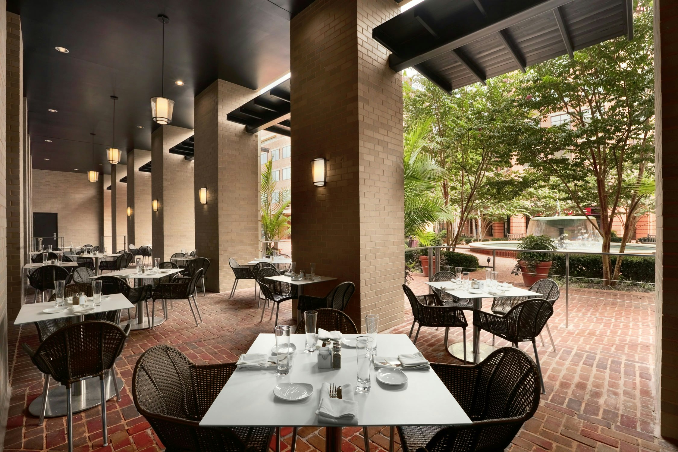 Embassy Suites Alexandria Old Town 35/51
