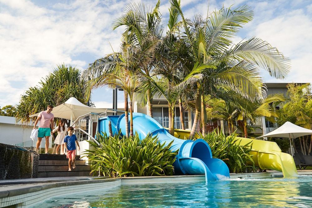 RACV NOOSA RESORT 66/74
