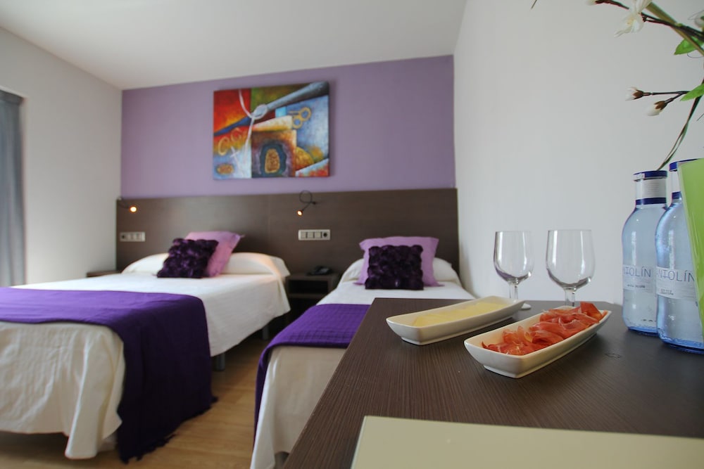 Hotel Tossamar Resort 11/25