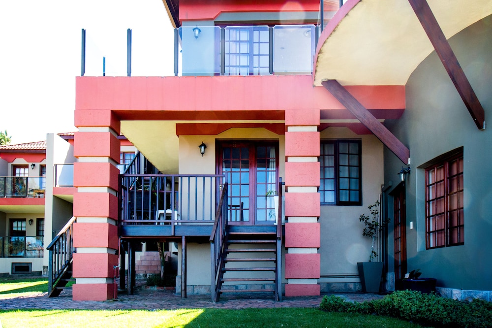 Ilita Lodge 2/49