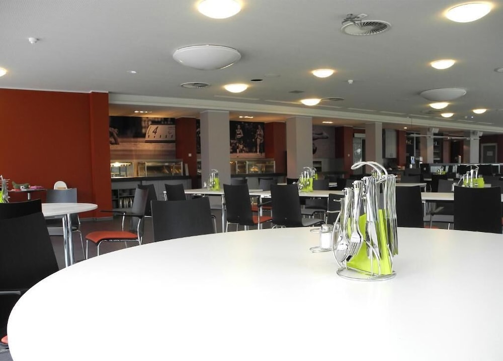 TOP Hotel Sportforum 38/54