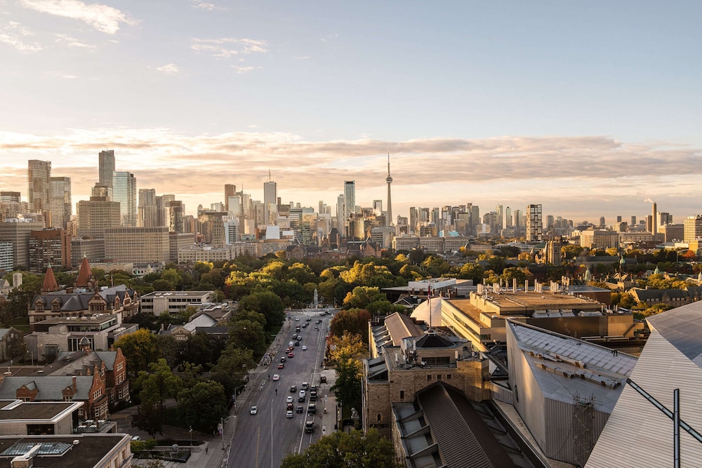 Park Hyatt Toronto 68/72