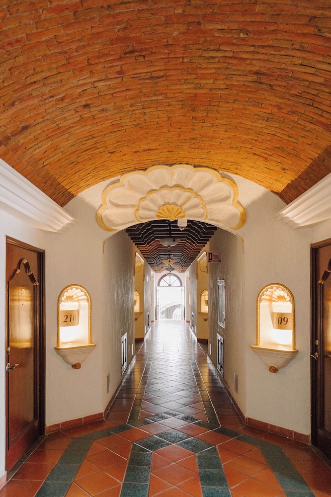 HOTEL HACIENDA LA VENTA 20/50