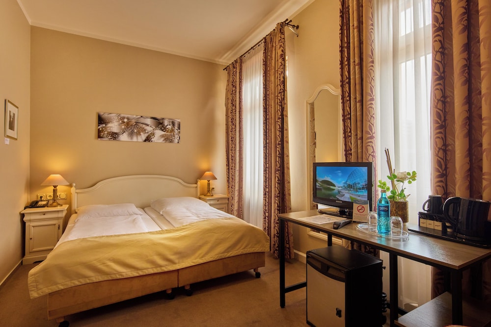 TRIP INN PostHotel Duren 12/50