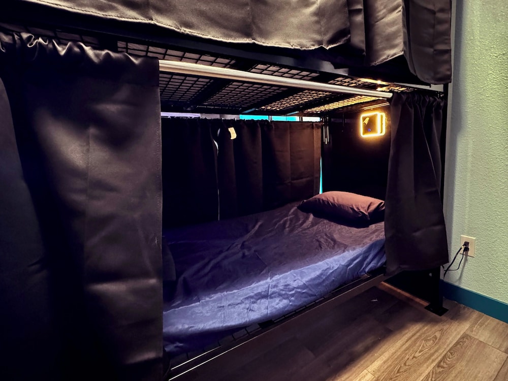 Sin City Hostel 21/50