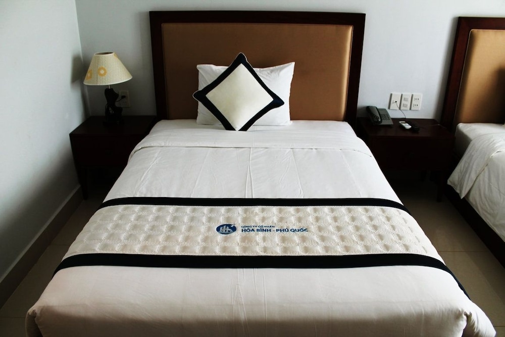 Hoa Binh Phu Quoc Hotel 18/37
