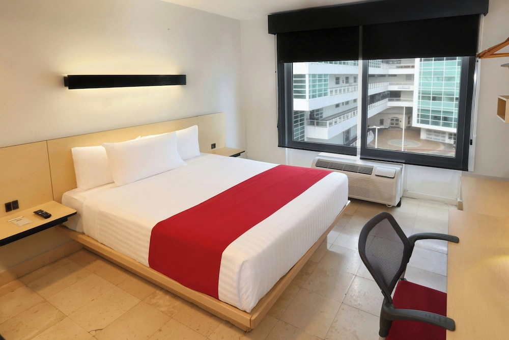 City Express by Marriott Cancun 28/68