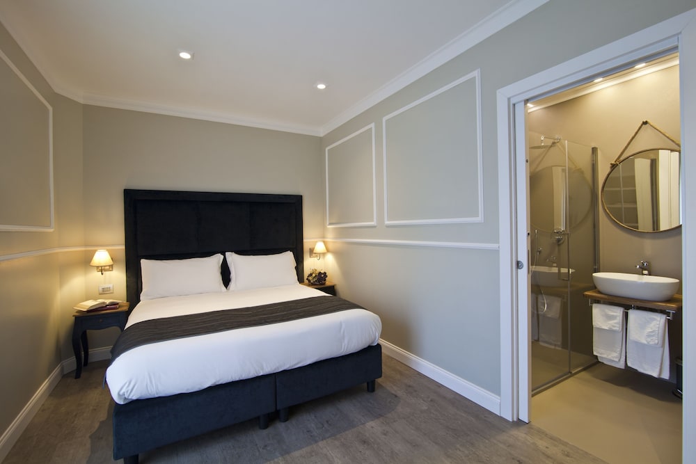 Seven Suites 13/58