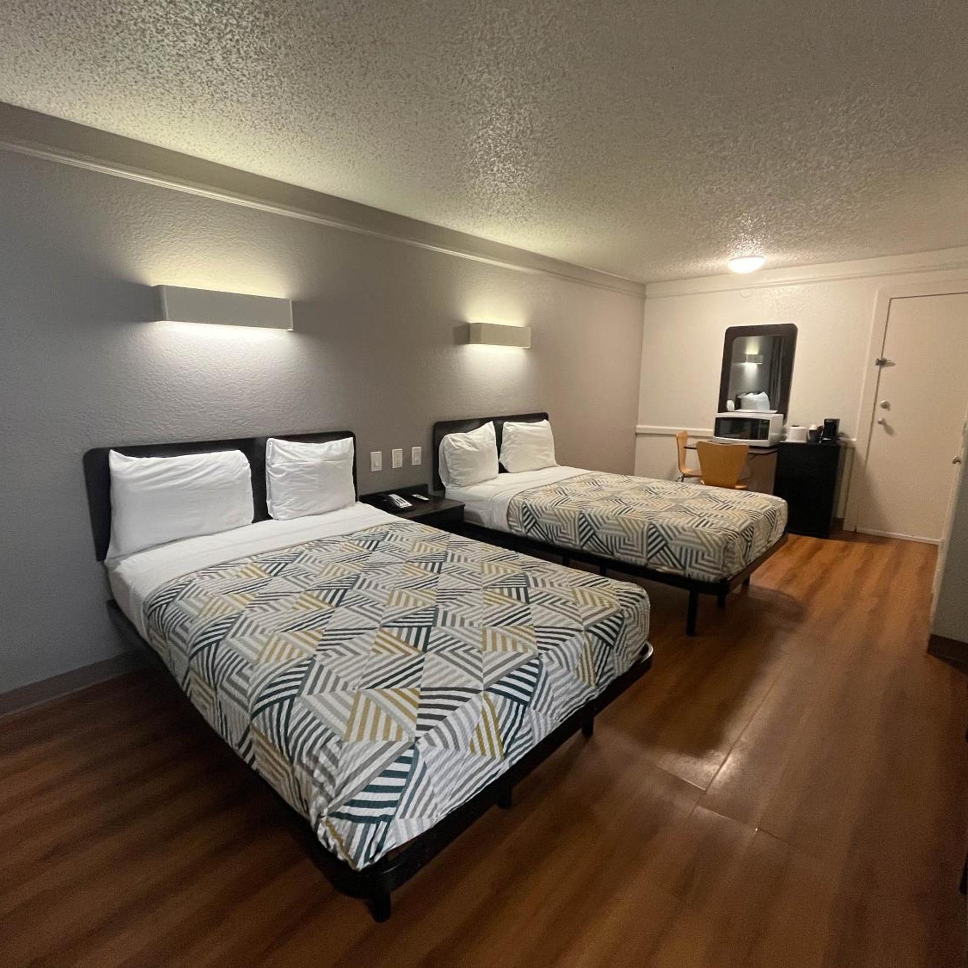 Studio6 Studio6 Suites Euless, TX – DFW West 11/48