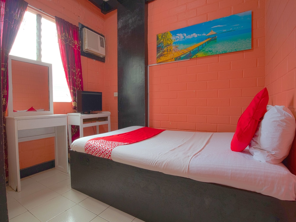 La Maria Pension & Tourist Inn Hotel 22/51