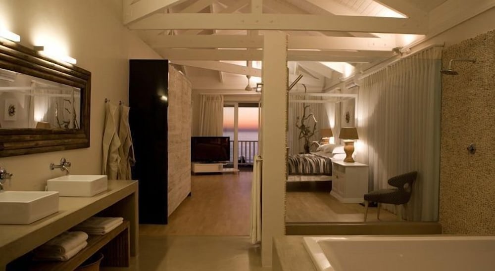Sea Five Boutique Hotel 60/61
