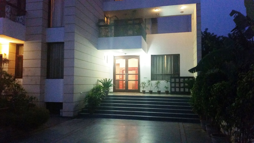 Tavisha Villa Gurgaon 19/40