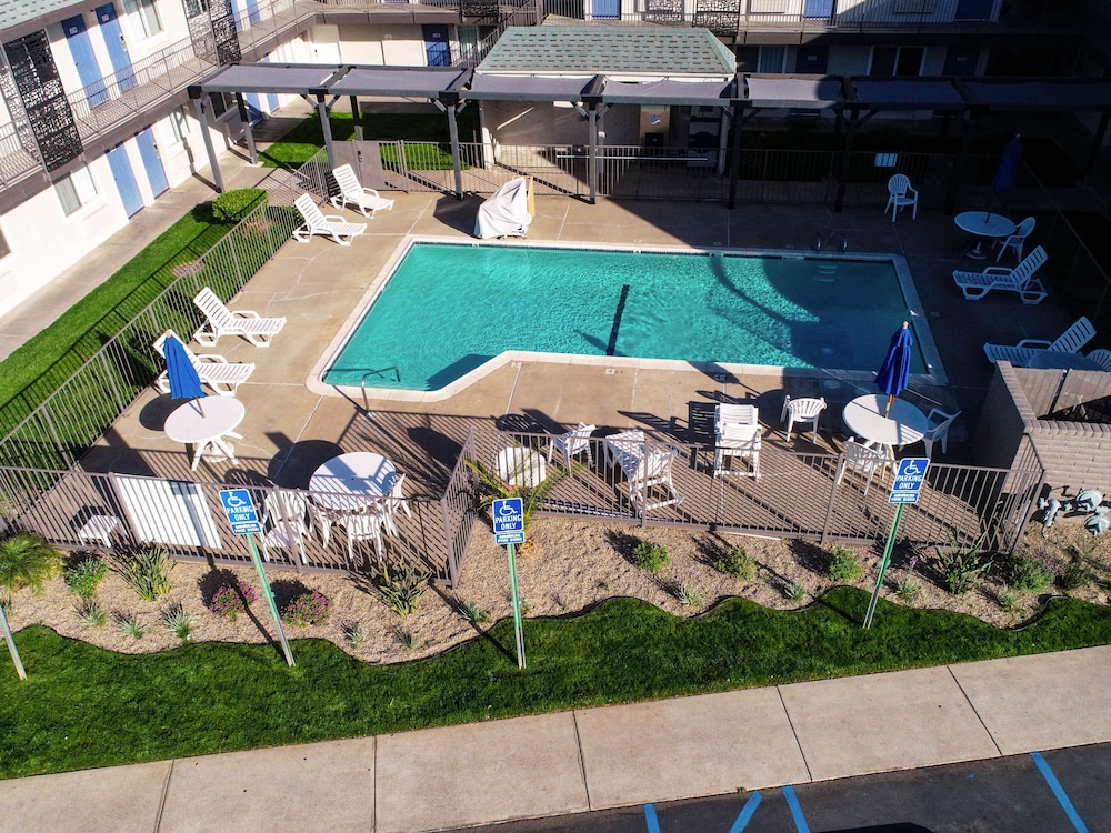 Motel6 Sacramento, CA - Central 39/43