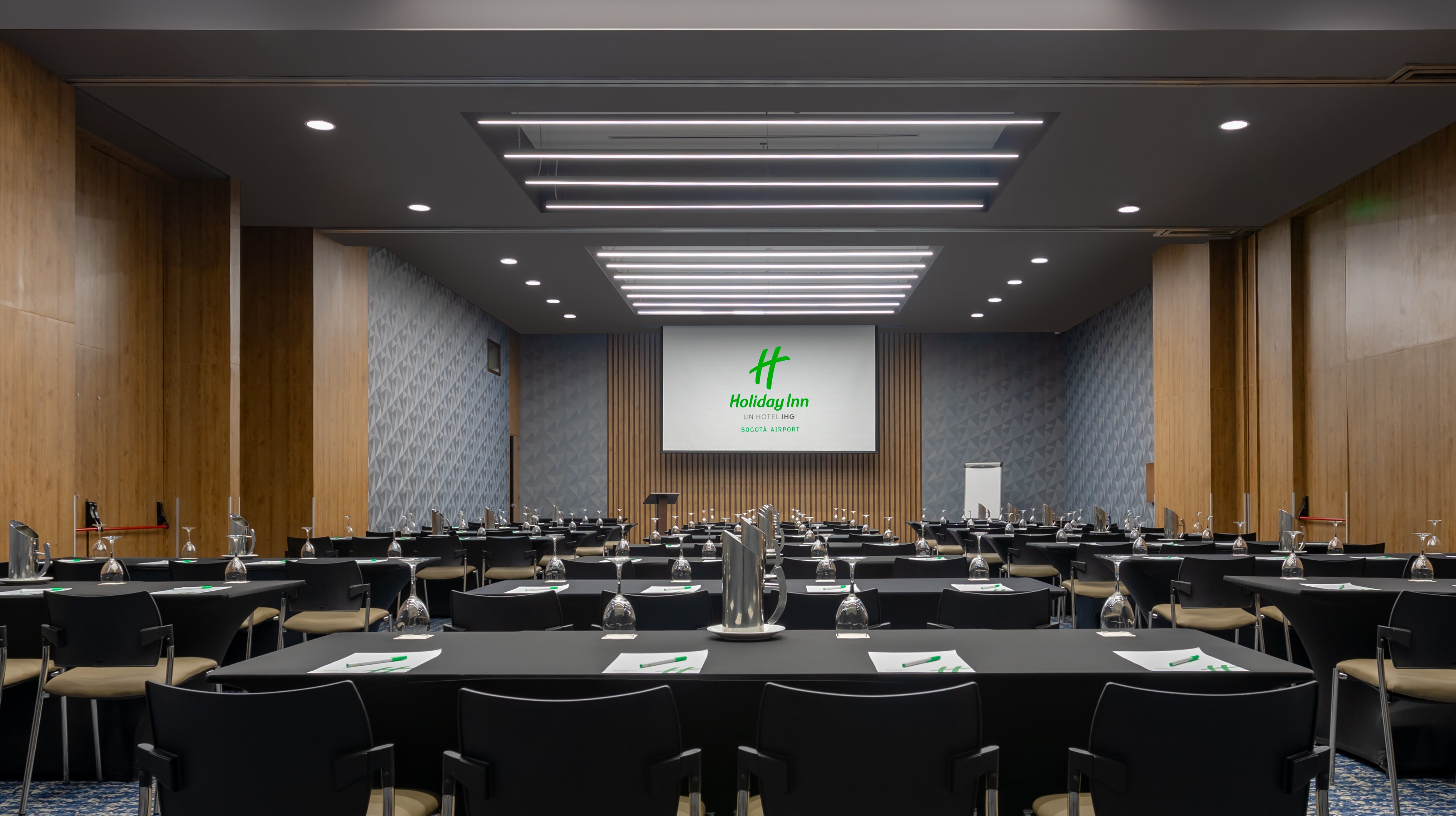 Holiday Inn Bogota Airport 67/75