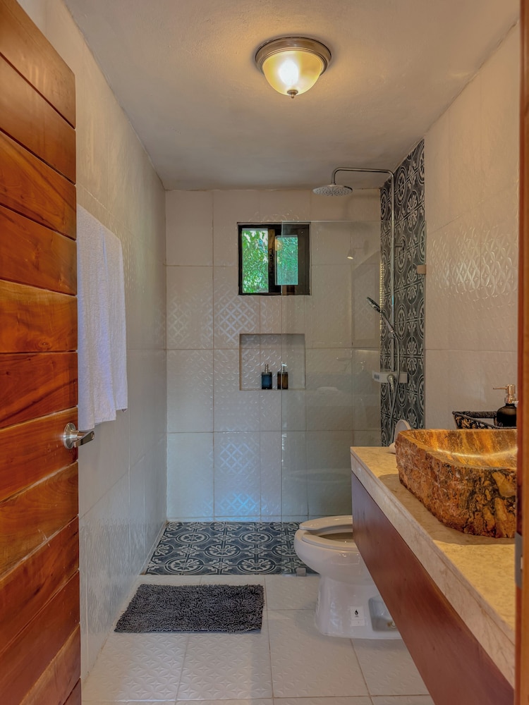 Hotel Boutique Cenote San Ignacio 49/50