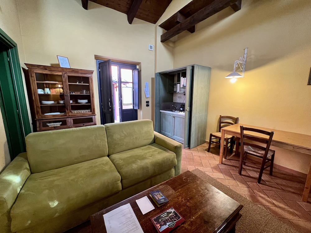 Le Serre Suites and Apartments 17/34