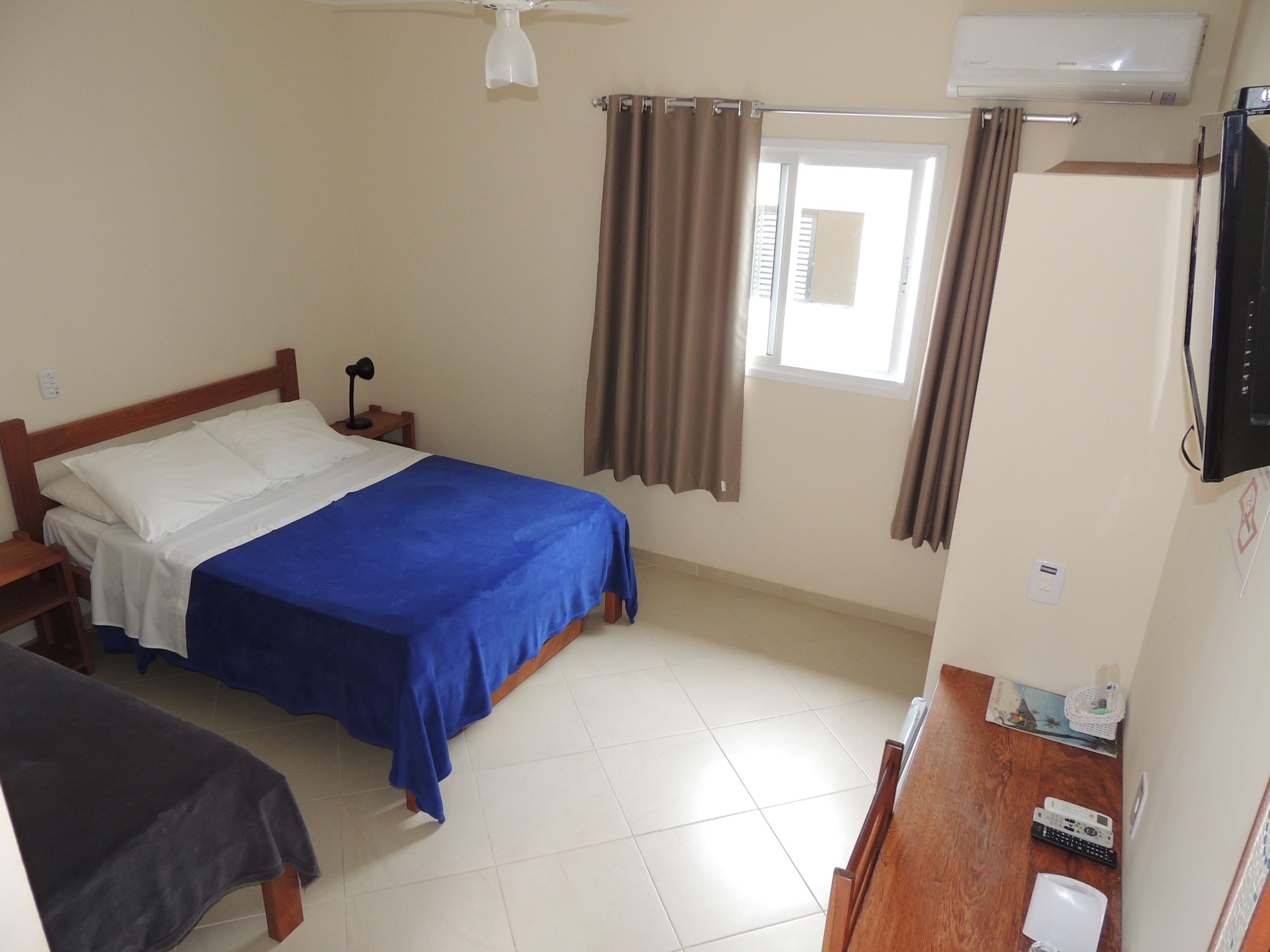 1 Bedroom, Standard, Quadruple, 1 Double and 1 Single Bed, Murphy Bed, Garden View, Private Bathroom