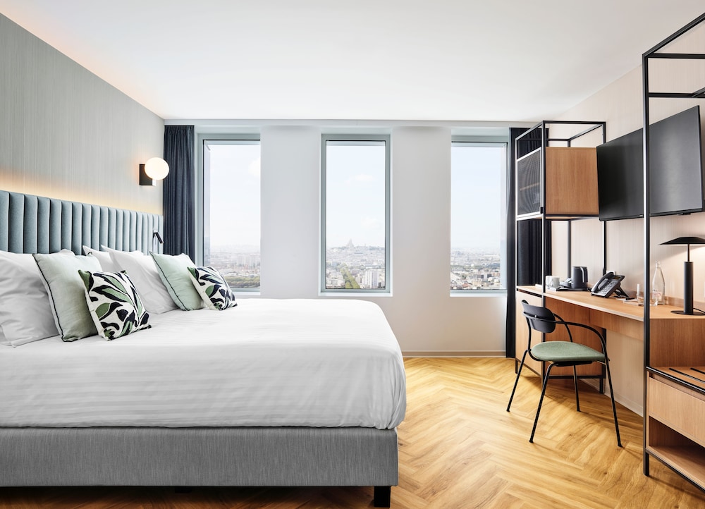 SUPERIOR, DOUBLE OR TWIN BED