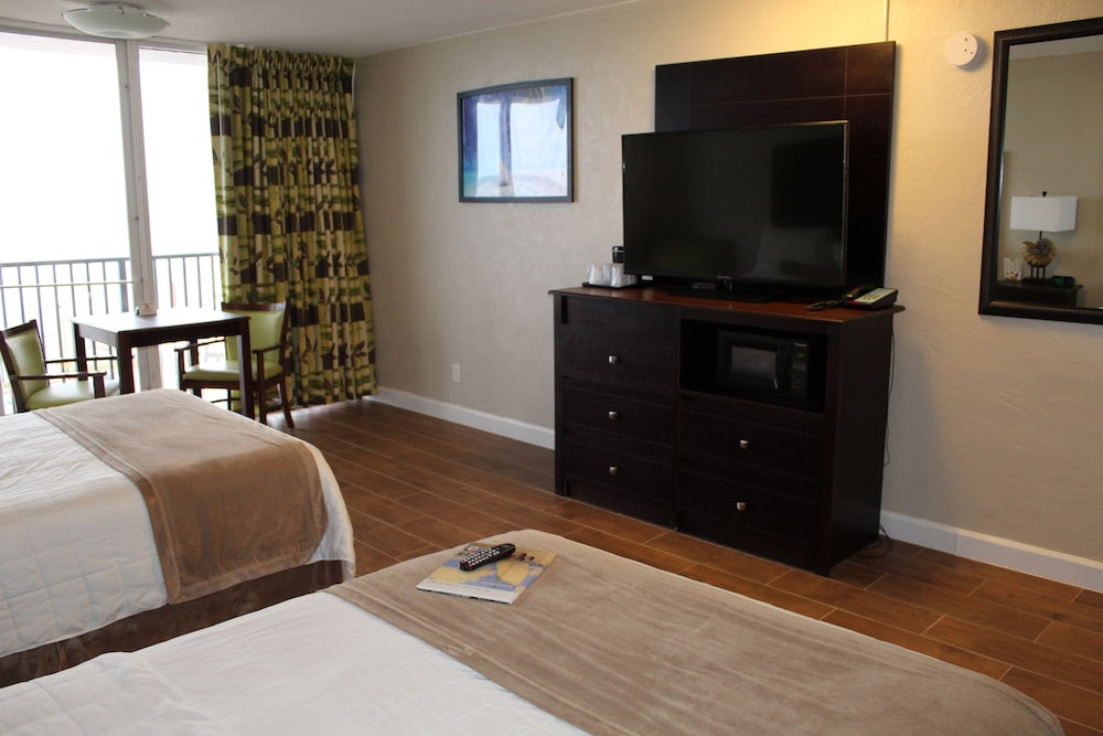 Cove Motel Oceanfront 25/46