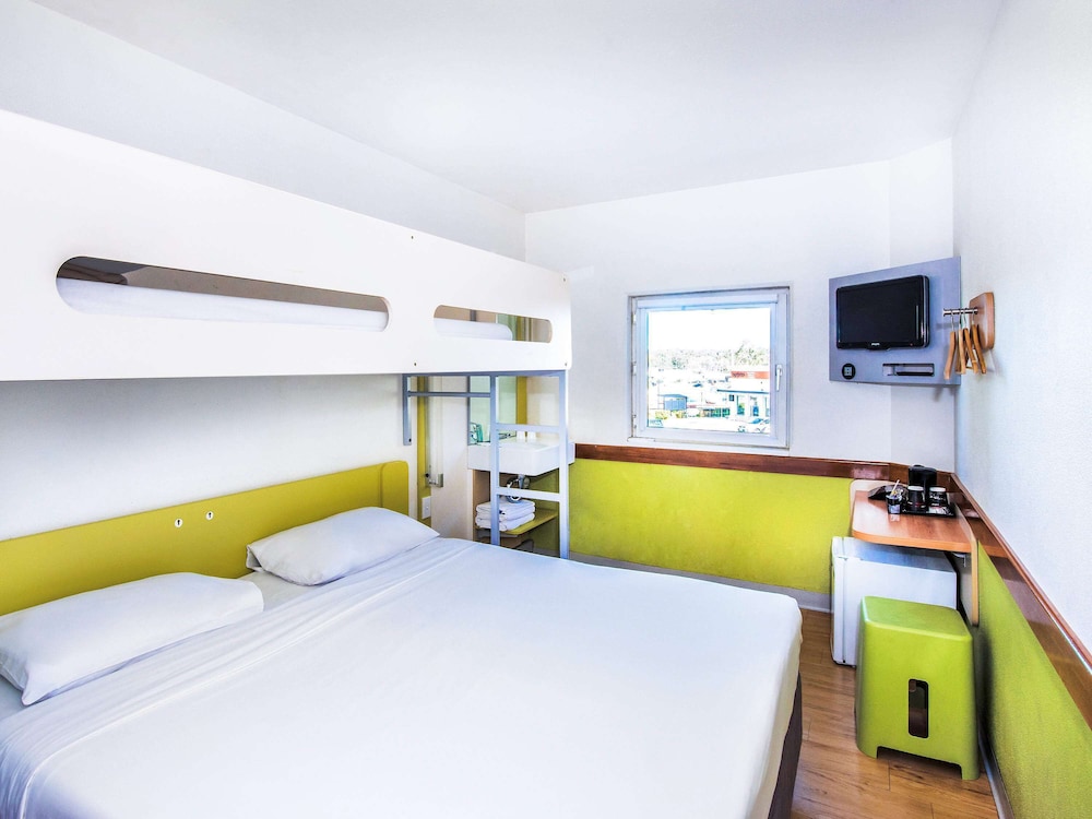ibis budget Campbelltown 18/57