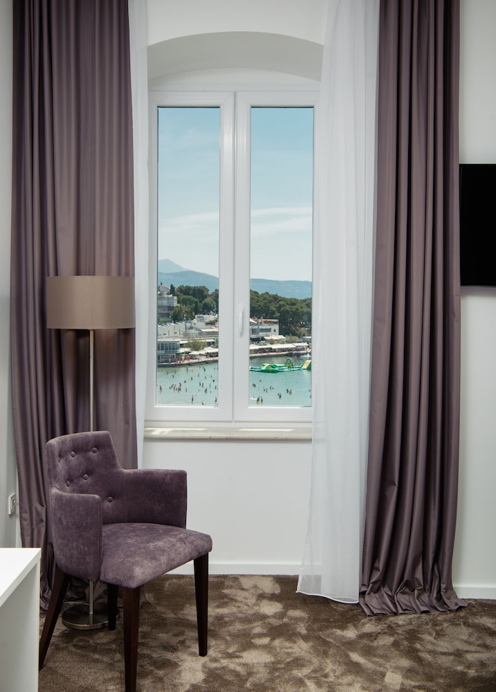 Dream Luxury Rooms 15/27