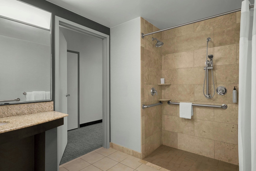 Room, Multiple Beds, Accessible، Courtyard Pittsburgh Airport Settlers Ridge 4/4