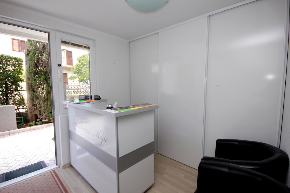 Apartments Kojic 5/75