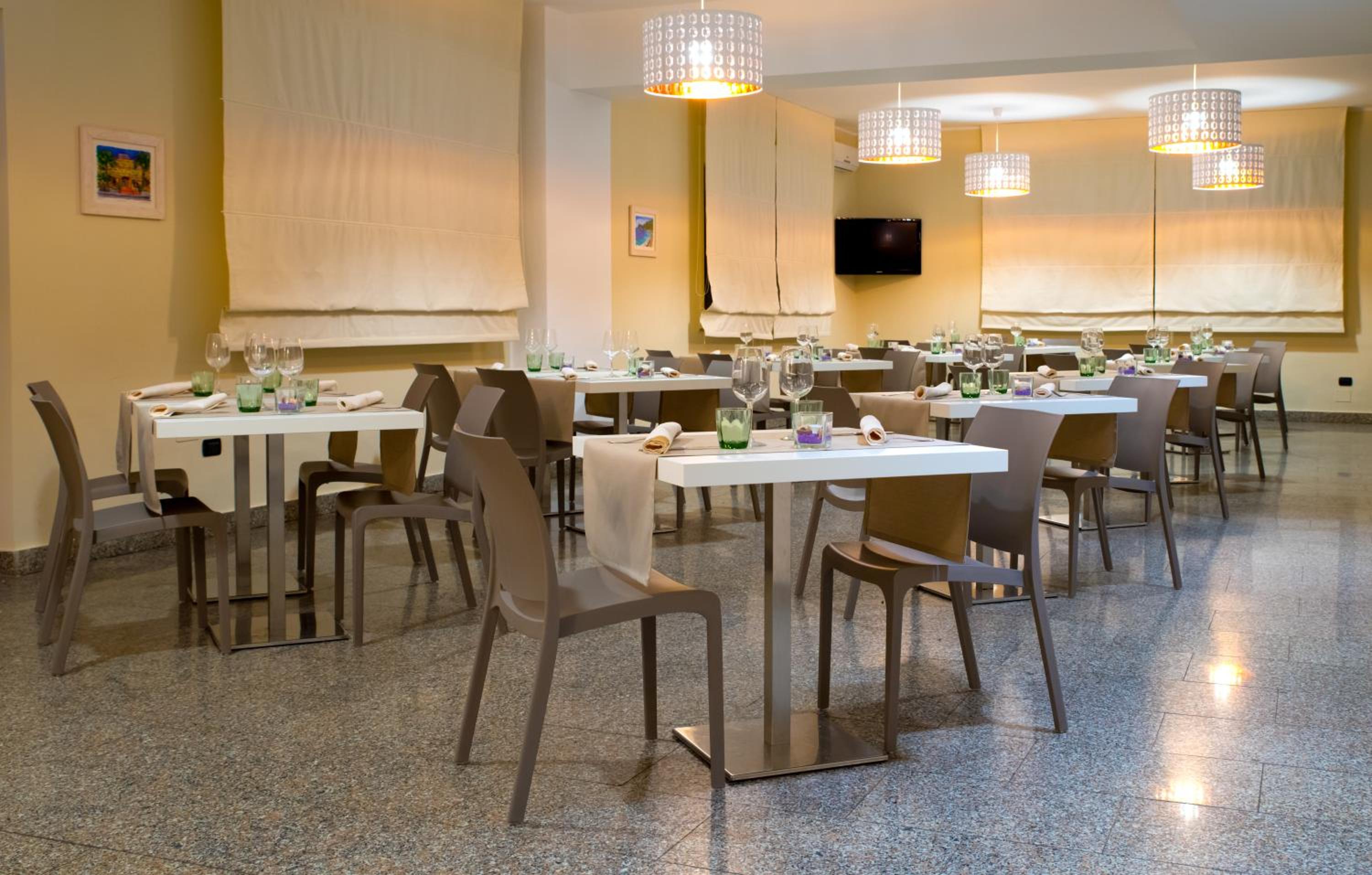 HOTEL SOLEMAR 32/50