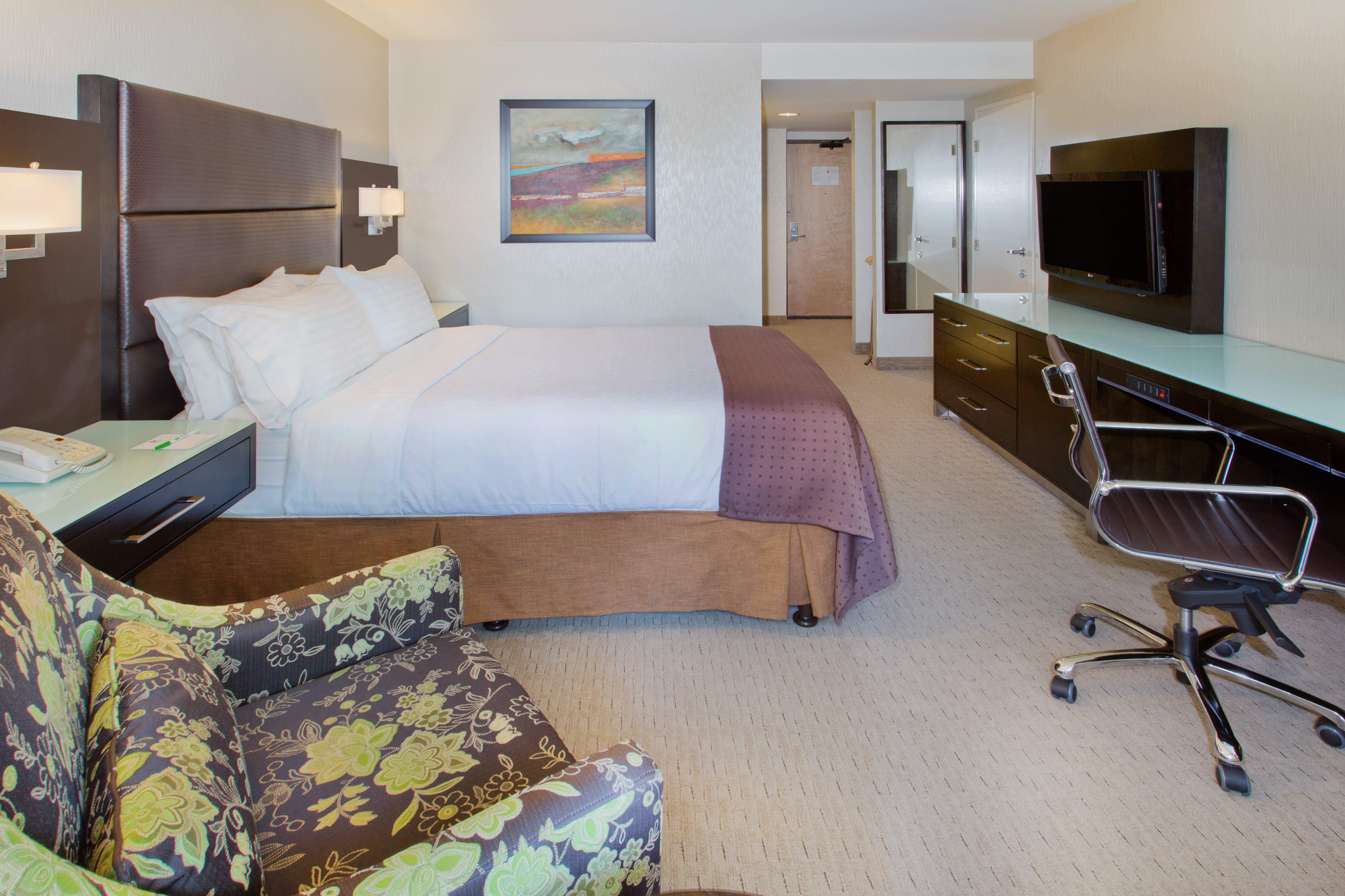 Holiday Inn Vancouver Centre 24/73