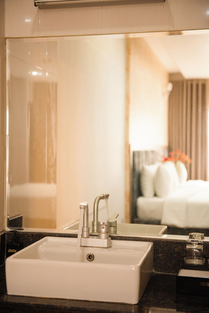 Sao Bang Hotel 35/36