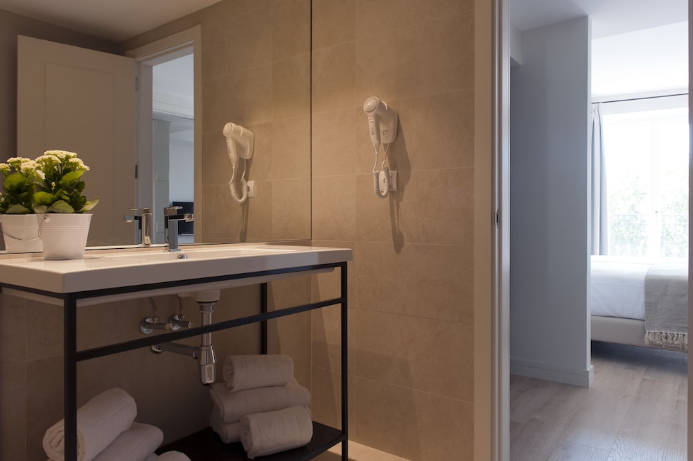 Mh Apartments Central Madrid 7/39