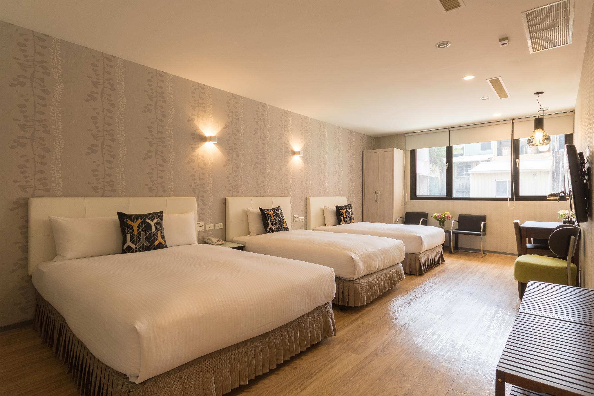 Family, Double and Twin Beds